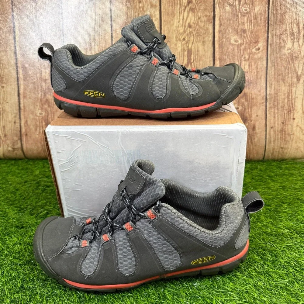 Keen CNX Hiking Shoes Womens 9.5 Gray Red Lightweight Trail Walking